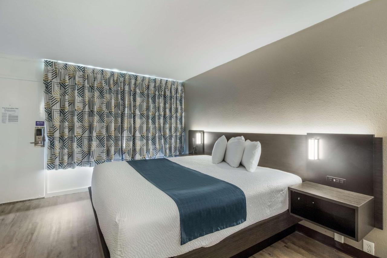 Motel 6 Groves, Tx エクステリア 写真